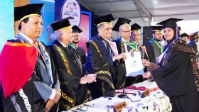 বাংলাদেশে এখন শুধু দক্ষ পেশাদার নয়, দায়িত্বশীল নাগরিকও প্রয়োজন: শিক্ষা উপদেষ্টা