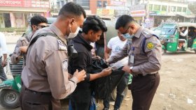 আওয়ামী লীগের প্রতিষ্ঠাবার্ষিকী ঘিরে রাজধানীতে বিশেষ নিরাপত্তা, থাকবে ১৮ হাজার পুলিশ