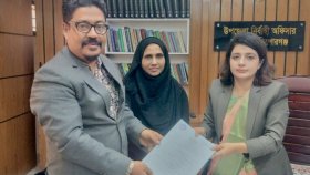 জাতীয় পার্টির নির্বাহী চেয়ারম্যান মুজিবুল হক চুন্নুর পক্ষে মনোনয়নপত্র সংগ্রহ