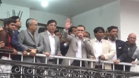 নয়াপল্টন কার্যালয়ে তারেক রহমান, দেশকে নতুন করে গড়ে তোলার আহ্বান 