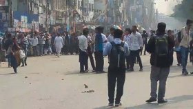 নিউমার্কেট এলাকার পরিস্থিতি নিয়ন্ত্রণে, যান চলাচল শুরু