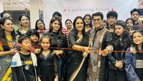 বিশ্বরঙ ট্যালেন্ট স্টেশন-এর দুয়ার খুললেন অপি করিম