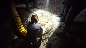 নলকূপের গর্তে পড়ে যাওয়া শিশুটিকে ৪ ঘণ্টা পর মৃত উদ্ধার