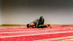 গ্রিসে বাসায় নামাজের জামাত আয়োজনের অভিযোগে বাংলাদেশির রেসিডেন্স পারমিট বাতিল