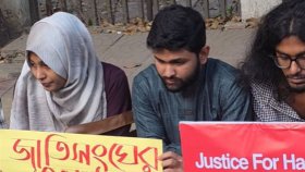 আজও যমুনার সামনে ইনকিলাব মঞ্চের অবস্থান
