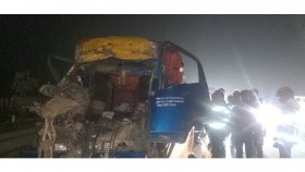 ঢাকা-মাওয়া এক্সপ্রেসওয়েতে দুর্ঘটনায় ২ জন নিহত