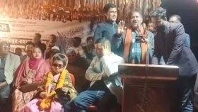কৃষক দল নেতার বিরুদ্ধে থানায় ৩২ অভিযোগ, ভোটারদের রগ কাটার হুমকি