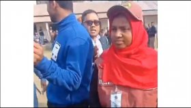 কেন্দ্রে দাঁড়িপাল্লায় ভোট চাইলেন আনসার সদস্য, সঙ্গে সঙ্গে প্রত্যাহার