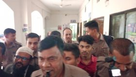 ধানমন্ডি-৩২ নম্বরে ফুল দিতে যাওয়ার অভিযোগে গ্রেফতার তিন যুবক কারাগারে 