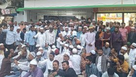 প্রথম রোজায় শ্রমজীবীদের সঙ্গে ইফতার করলেন মুক্তিযুদ্ধ বিষয়ক প্রতিমন্ত্রী