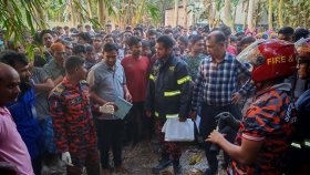 গাইবান্ধায় সেপটিক ট্যাংকে স্কুলছাত্রীর, ব্রাহ্মণবাড়িয়ায় নদীতে যুবকের লাশ