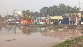 ফেসবুকে সমালোচনার পর বইমেলার উদ্বোধনী দিনে পরিষ্কার হলো উদ্যানের লেক 