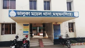 ‘ডিবি পুলিশ’ পরিচয়ে রডভর্তি ট্রাক ডাকাতি