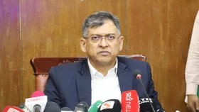 চাঁদাবাজ-সন্ত্রাসীদের না ধরলে আইনশৃঙ্খলা বাহিনীর বিরুদ্ধে ব্যবস্থা: স্বরাষ্ট্রমন্ত্রী