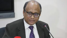 দুদক চেয়ারম্যানসহ দুই কমিশনারের পদত্যাগ 