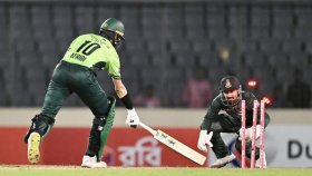 পাকিস্তানের অভিযোগ, বড় পর্দায় রিপ্লে দেখে রিভিউ নিয়েছিল বাংলাদেশ!