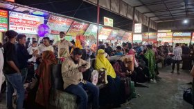 ৫০০ টাকার বাস ভাড়া এক হাজার