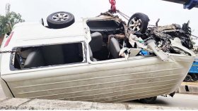 ঈদে বাড়ি ফেরার পথে প্রাণ হারালেন একই পরিবারের ৩ জন