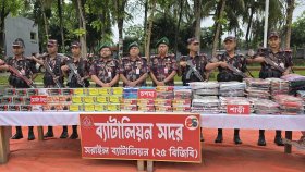 সীমান্ত এলাকা থেকে বিপুল পরিমাণ ভারতীয় পণ্য জব্দ