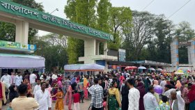 দর্শনার্থীদের উপস্থিতিতে সরব জাতীয় চিড়িয়াখানা