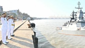 চট্টগ্রামে রাশিয়ার নৌবাহিনীর ২ জাহাজ 
