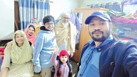 গাছে প্রাইভেটকারের ধাক্কা, এক পরিবারের ৩ জন নিহত