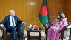 পররাষ্ট্র প্রতিমন্ত্রীর সঙ্গে ইউএনএইচসিআরের কান্ট্রি রিপ্রেজেন্টেটিভের সাক্ষাৎ