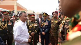 কুচকাওয়াজ শেষে সশস্ত্র বাহিনীর প্রশংসায় প্রধানমন্ত্রী
