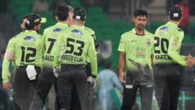 পিএসএলে জয়ে শুরু মোস্তাফিজ-পারভেজদের 