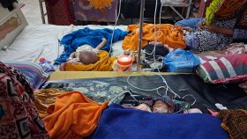 এক হাসপাতালে তিন দিনে ৫ শিশুর মৃত্যু, রংপুরে বাড়ছে হামের প্রকোপ