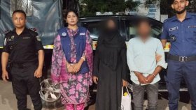 মাকে গলা কেটে হত্যা, ছেলে-পুত্রবধূ গ্রেফতার