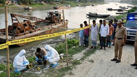 বালুমহালের ম্যানেজারকে গুলি করে হত্যা, নেপথ্যে কারা?