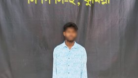 ডিবির জ্যাকেট-হ্যান্ডকাফ-মাদকসহ একজন গ্রেফতার