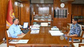 প্রধানমন্ত্রীর সঙ্গে বিমানবাহিনীর প্রধানের সৌজন্য সাক্ষাৎ