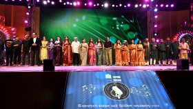 পুরস্কার, সম্মাননা ও উৎসবে সংগীত তারকাদের মহামিলনের রাত