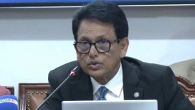 প্রধানমন্ত্রীর সঙ্গে জরুরি বৈঠকে শিক্ষামন্ত্রী