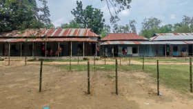দুপুরের পর ফাঁকা হয়ে গেছে ভোটকেন্দ্রগুলো