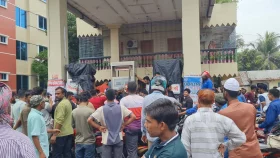 পাম্পে তেল না পাওয়ায় সাড়ে ৪ ঘণ্টা বিদ্যুৎ বন্ধ, দুর্ভোগ