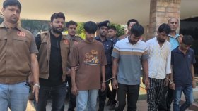 গরুর মাংস বলে ঘোড়ার মাংস বিক্রি, ৪ জন গ্রেফতার