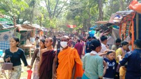 চট্টগ্রামে মহামুনি বৌদ্ধবিহারে পাহাড়ি-বাঙালির মিলনমেলা