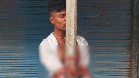 চাঁদার টাকা না দেওয়াকে কেন্দ্র করে দোকানিকে প্রকাশ্যে ‘হত্যা’