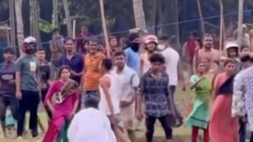 ফুটবল খেলা নিয়ে দুই গ্রামবাসীর সংঘর্ষ, ওসিসহ আহত ২০