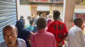 একরাতে ছয় স্বর্ণের দোকানে ডাকাতি, সিন্দুকগুলো ট্রাকে করে নিয়ে গেছে