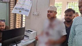 ব্যবসায়ীকে মারধর করে সাড়ে ৫ লাখ টাকা ছিনতাইয়ের অভিযোগ