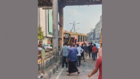 বনানীতে বাস দুর্ঘটনায় দুই জন নিহত 