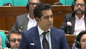 জামায়াতের সংসদ সদস্যকে মাইক্রোওয়েভ দিতে চাইলেন পার্থ