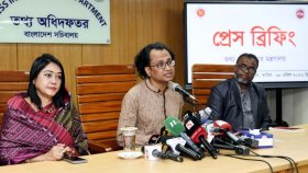 ফটোকার্ডে ভুল তথ্য-অপতথ্য সরকার সহ্য করবে না: তথ্য উপদেষ্টা  