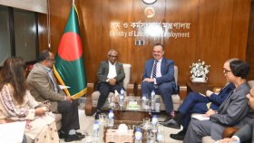 ‘শ্রম আইনের ওপর বাংলাদেশ-যুক্তরাষ্ট্র দ্বিপাক্ষিক বাণিজ্য অনেকাংশে নির্ভর’