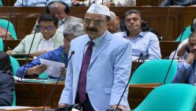 প্রতিবেশীর সঙ্গে বন্ধুত্ব হবে, ‘স্বামী-স্ত্রীর সম্পর্ক’ নয়: গয়েশ্বর রায়  