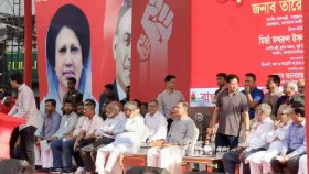 নয়াপল্টনে সমাবেশ শুরু, যোগ দিলেন তারেক রহমান